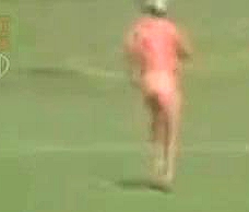 Aussie Cricket Streaker