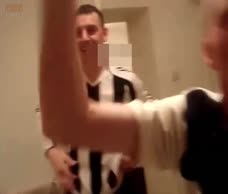 Chav Drops His Pants