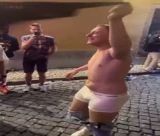 Street Strip And Run