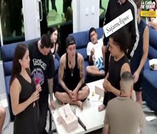 Livestream Pantsing