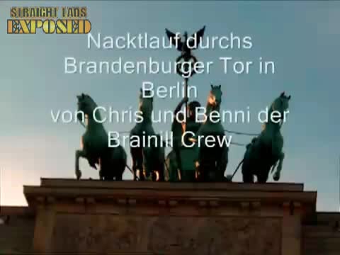 Nackt Durchs Brandenburger Tor